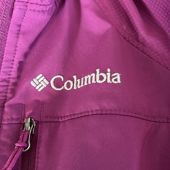 Size M Columbia spring/fall jacket - Picture 5 of 12